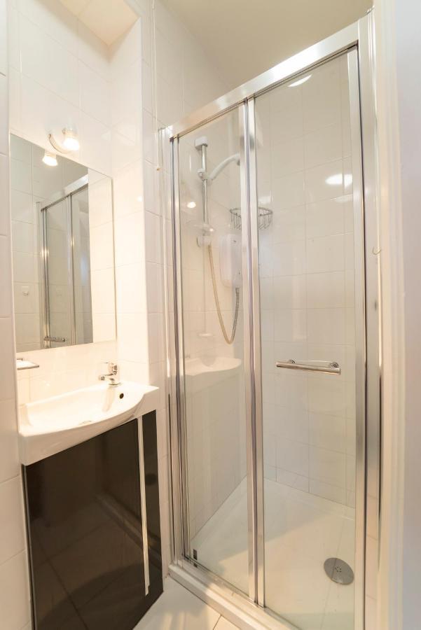 غالواي Charming City Centre Guest House المظهر الخارجي الصورة