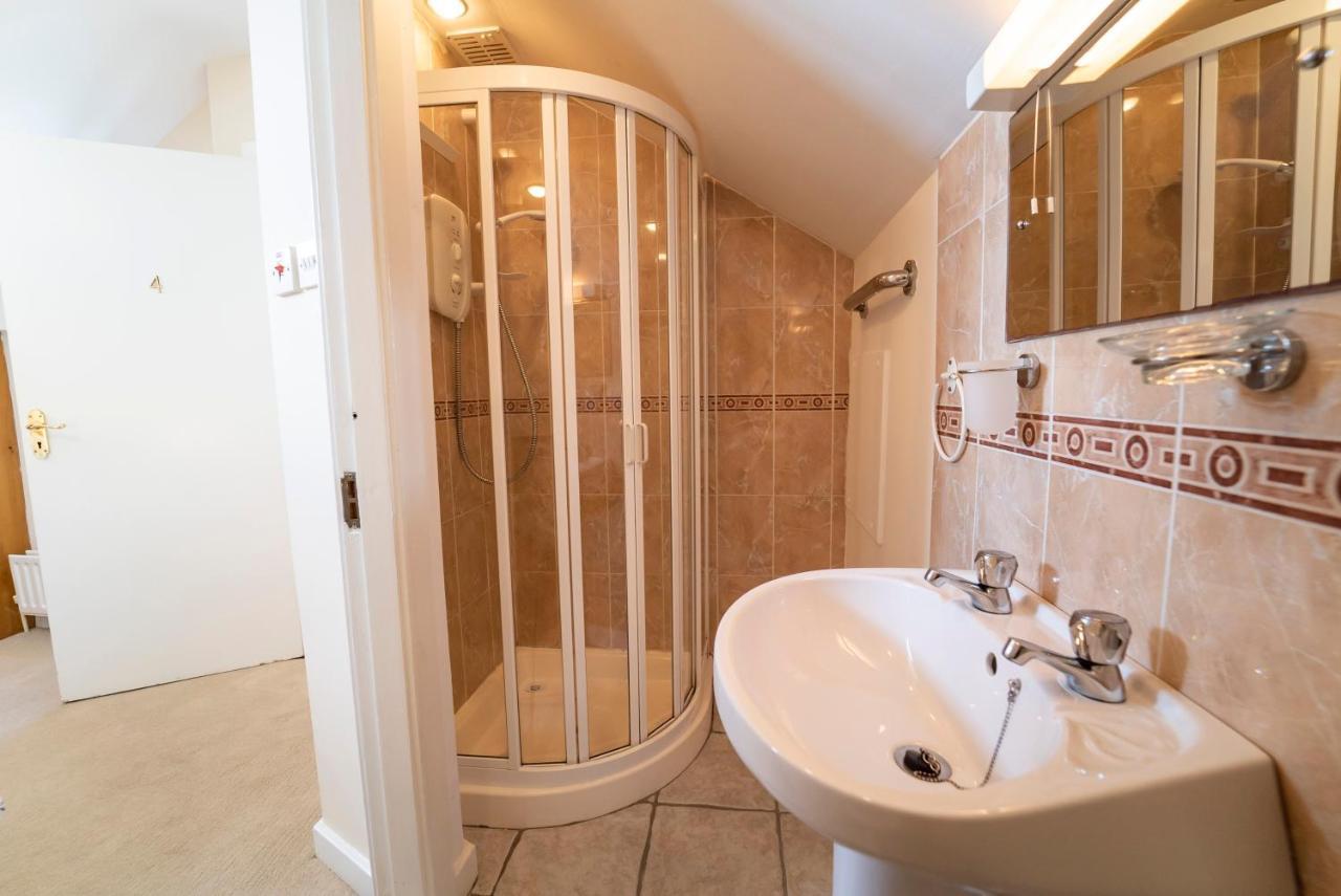 غالواي Charming City Centre Guest House المظهر الخارجي الصورة